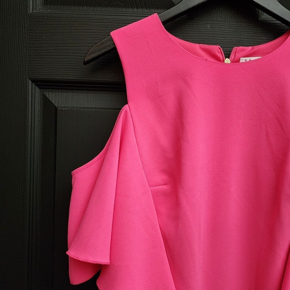 Trina Turk Sz. 8 NWT Pink Swizzle Lambada Cold Shoulder Dress - Picture 7 of 16